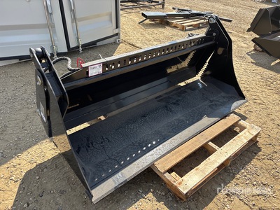 2026 GIYI GY-KH72F 72 in Multi-Purpose Skid Steer Bucket (Unused)