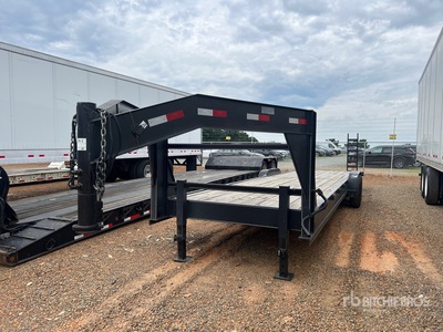 2023 Max Built 14000 lb 32 ft T/A Gooseneck Equipment Trailer