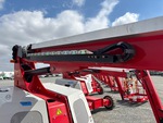 Chassis with Escalera de la bandeja de cables