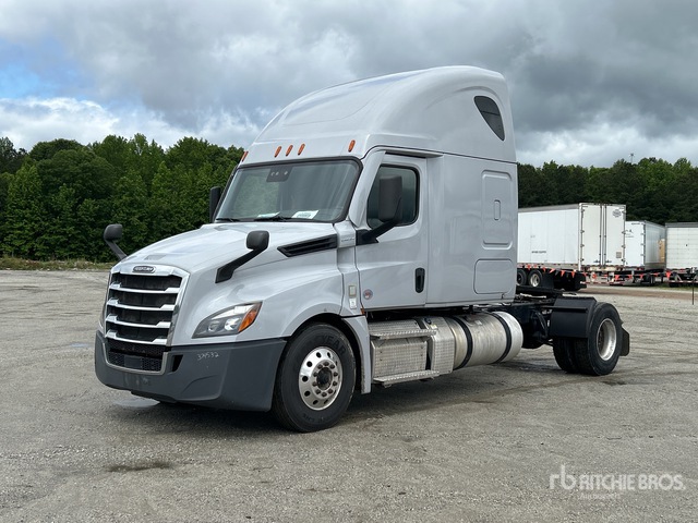 2021 Freightliner Cascadia 126 4x2 S/A Sleeper Truck Tractor