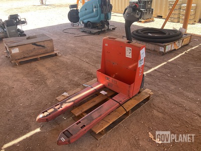 Toyota 7HBW23 Electric Pallet Jack