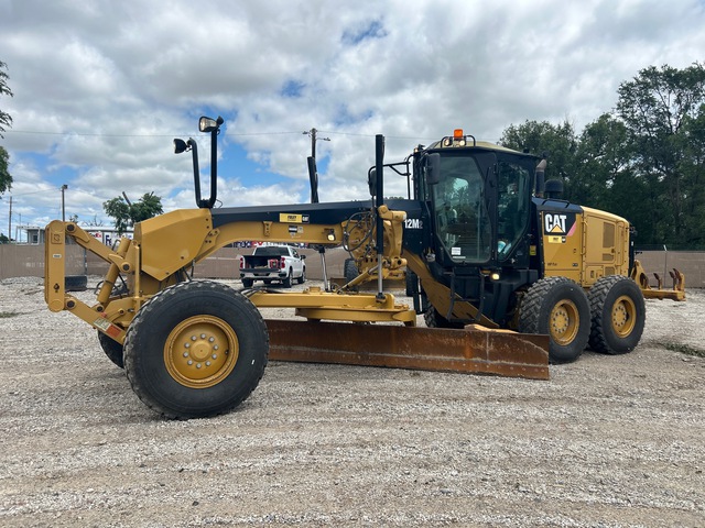 2013 Cat 12M2 Motor Grader 2013 Cat 12M2 Motor Grader