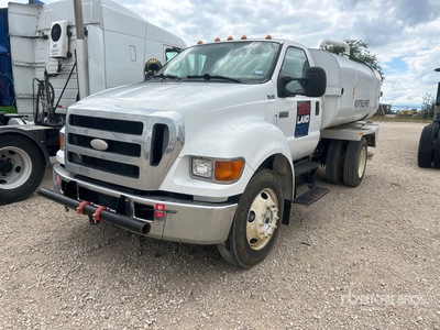 2006 Ford F-650 4x2 Water Truck