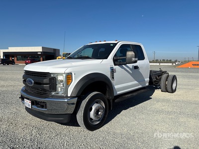 2017 Ford F-450 XL Cab and Chassis