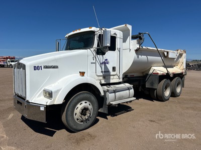 2001 Kenworth T800 6x4 T/A Dump Truck