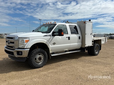 2014 Ford F-350 Flatbed Truck