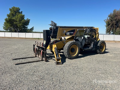 2018 Cat TL1055D を見 Telehandler