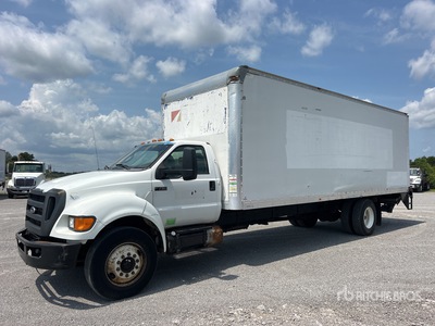 2015 Ford F-750 4x2 Van Truck