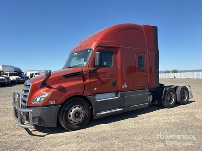 2020 Freightliner Cascadia 126 6x4 T/A Sleeper Truck Tractor