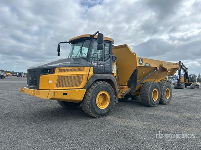 2022 John Deere 310E Camion à benne articulé