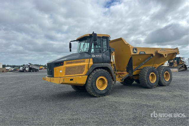 2022 John Deere 310E Articulated Dump Truck