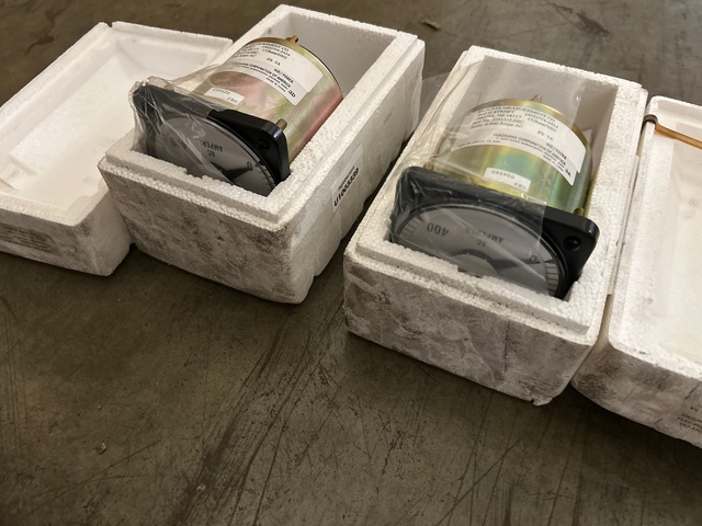 Quantity of (2) Yokogawa 103131LSSC (2) 103131LSRX and (2) 103131LSPZ Amp Meters (Unused)