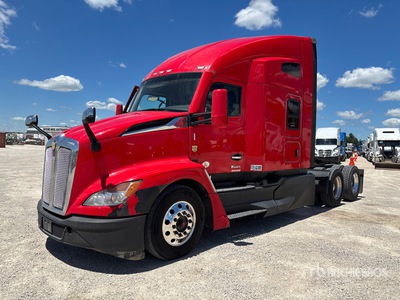 2023 Kenworth T680 6x4 T/A Slaapcabine Trekker