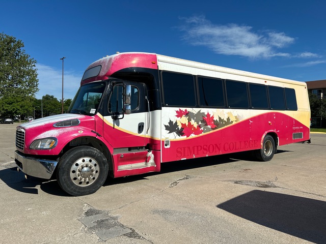 2014 Ameritrans Freightliner Bus 4x2 35-Seat 35 Passenger Coach Coach 2014 Ameritrans Freightliner Bus 4x2 35-Seat 35 Passenger Coach Coach