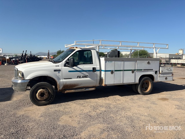 2001 Ford F-450 XL 4x2 Utility Truck