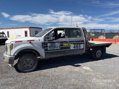 2017 Ford F-250 XL 4x4 Crew Cab Camion à Plateau