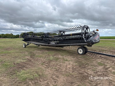 2013 MacDon 35 ft Flex Draper Combine Header