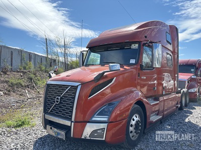 2020 Volvo VNL 6x4 T/A Sleeper Truck Tractor (Inoperable)