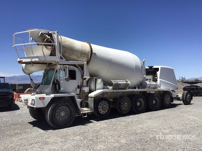 2006 Oshkosh S Series 14x6 Front Discharge Mixer Truck