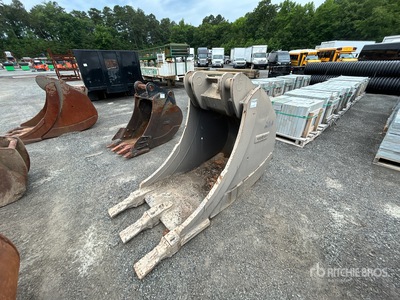 2015 Volvo 36 in Digging Excavator Bucket - Fits Volvo EC360