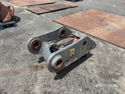 Rockland 30 in Excavator Coupler - Fits Volvo EC300/305