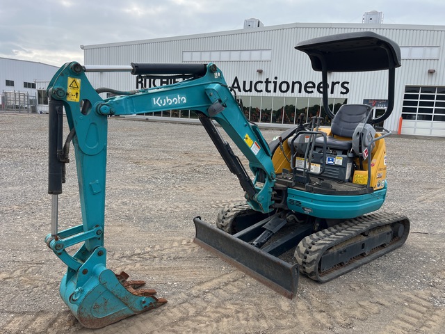 2015 年 Kubota U-20-3S Mini Excavator 2015 年 Kubota U-20-3S Mini Excavator
