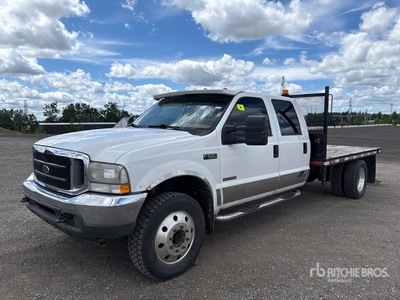 2004 Ford F-550 4x4 Crew Cab شاحنة مسطحة