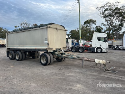 2013 Corkhill Bros 6.5 m Super Dog Remolque banera
