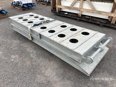Quantity of (2) Truck / Trailer Ramps ملحقات الشاحنات