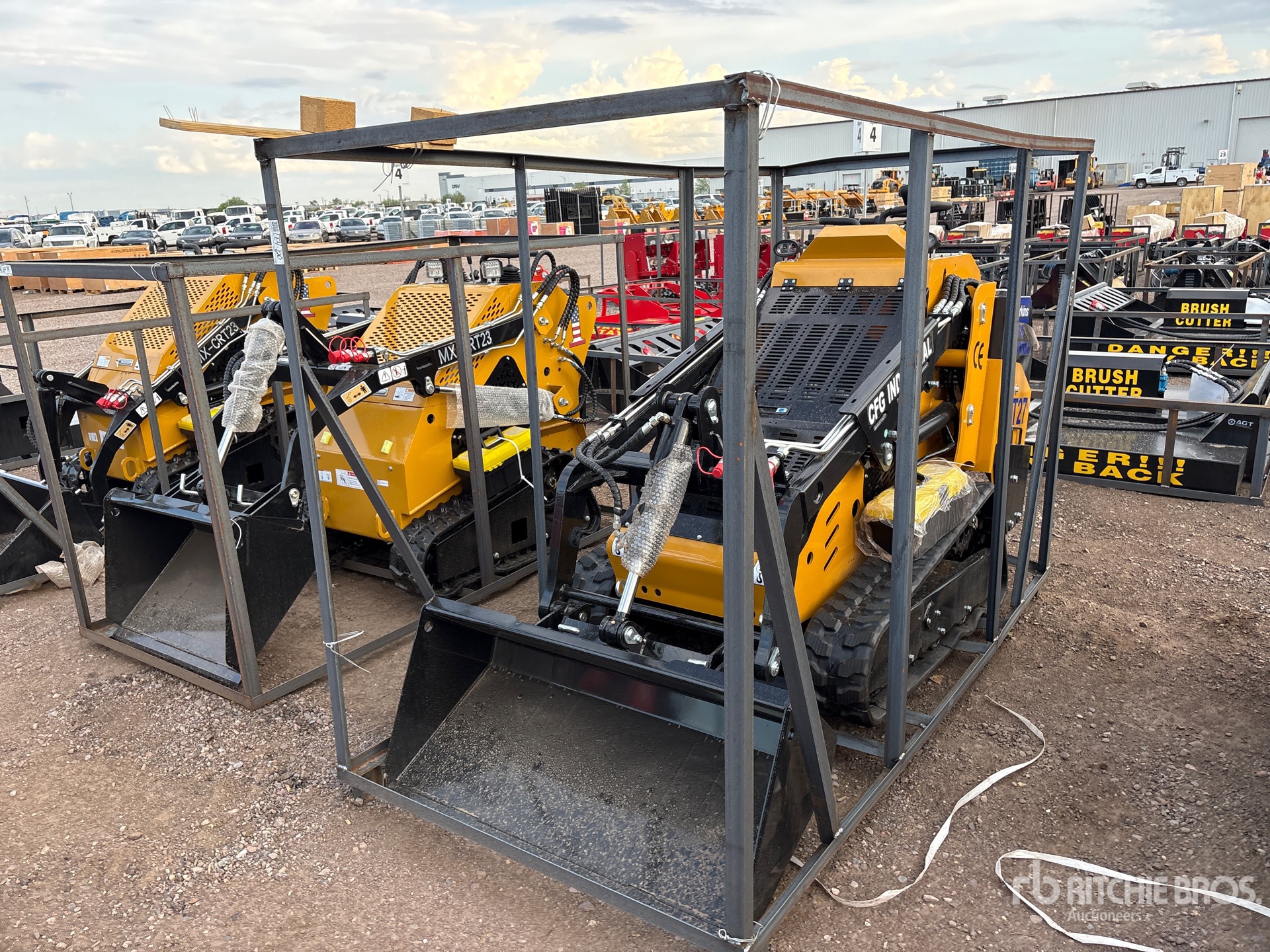 2026 CFG KJT27 Mini Compact Track Loader (Unused)