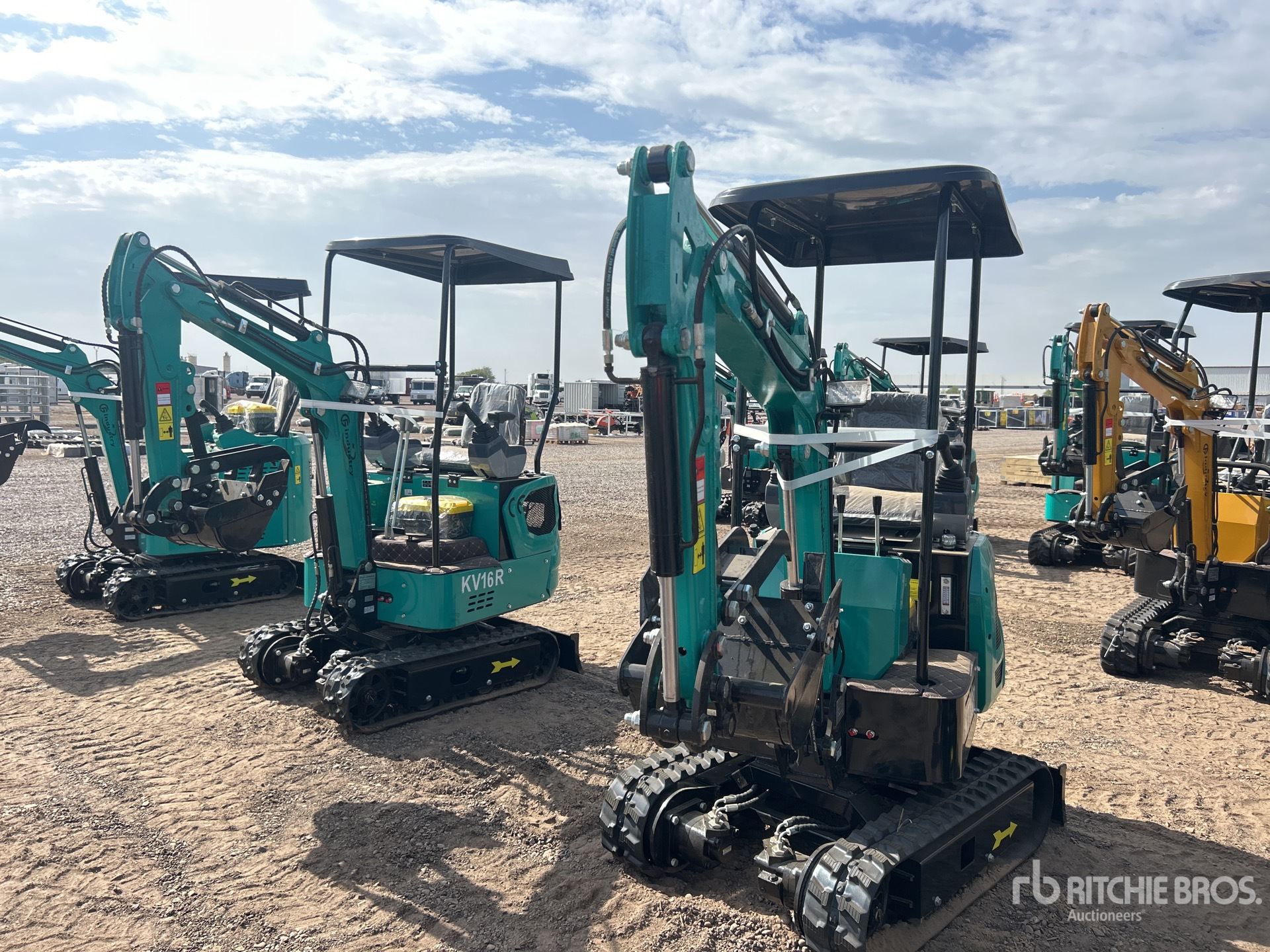 2026 CFG KT13R Mini Excavator (Unused)