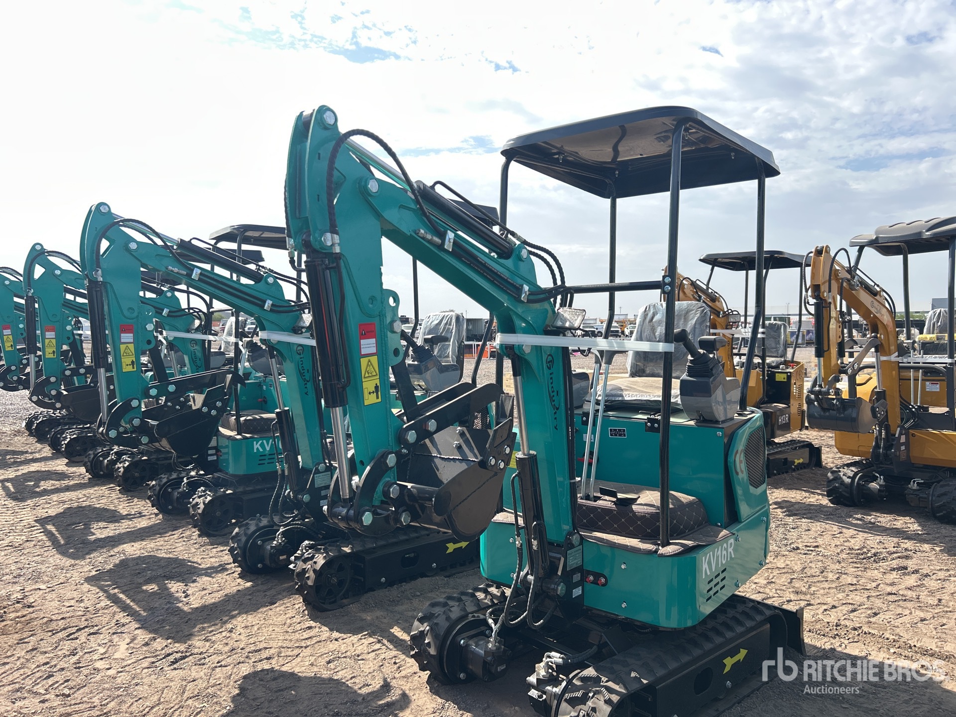 2026 CFG KV16R Mini Excavator (Unused)