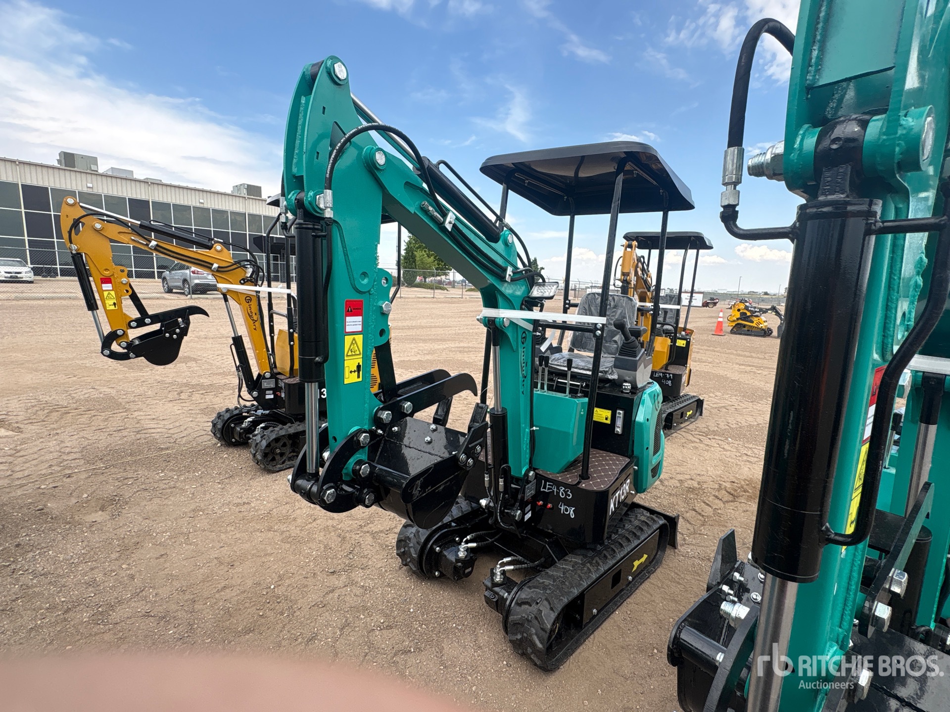 2026 CFG KT13R Mini Excavator (Unused)