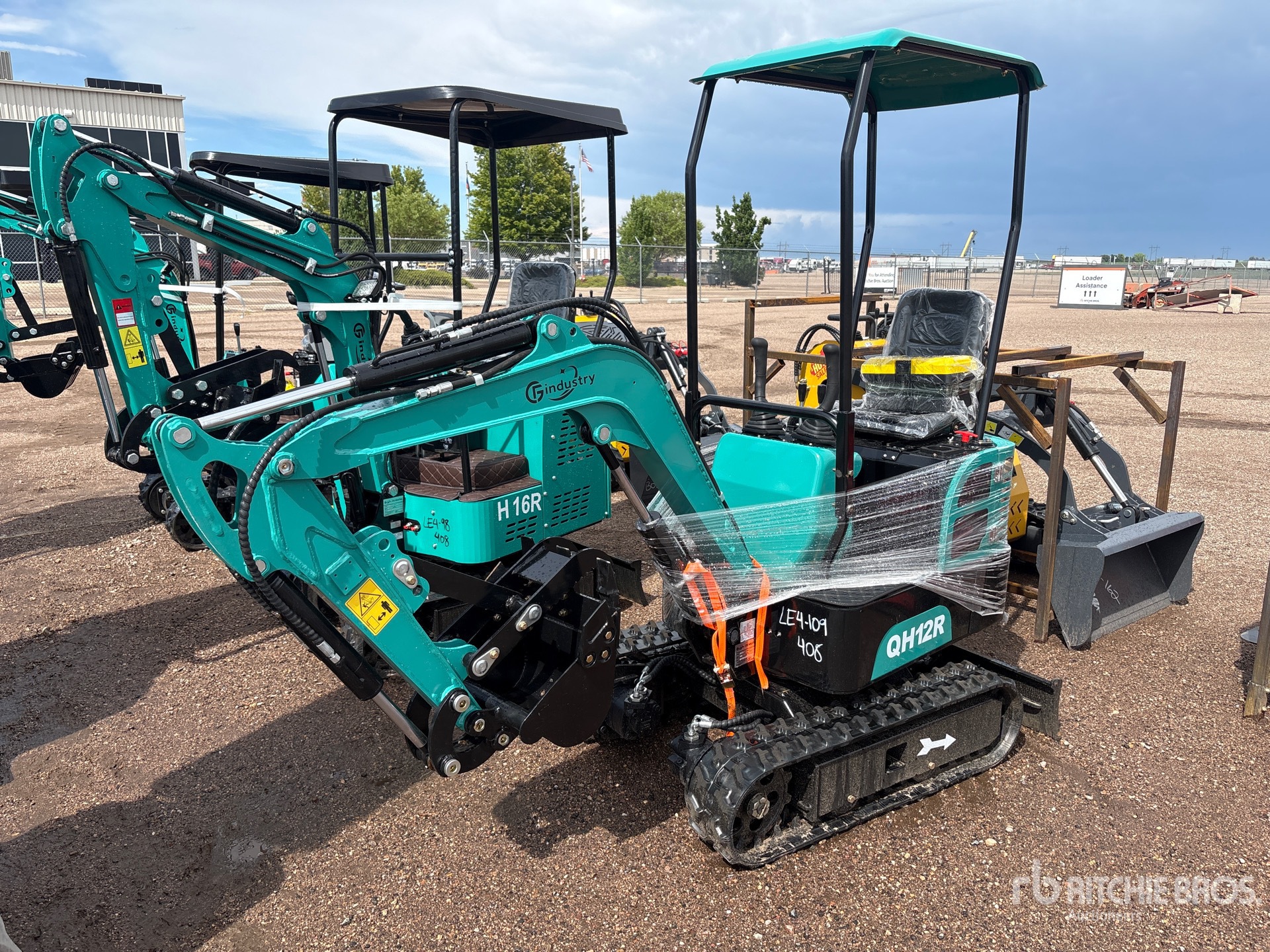 2026 CFG QH12R Mini Excavator (Unused)