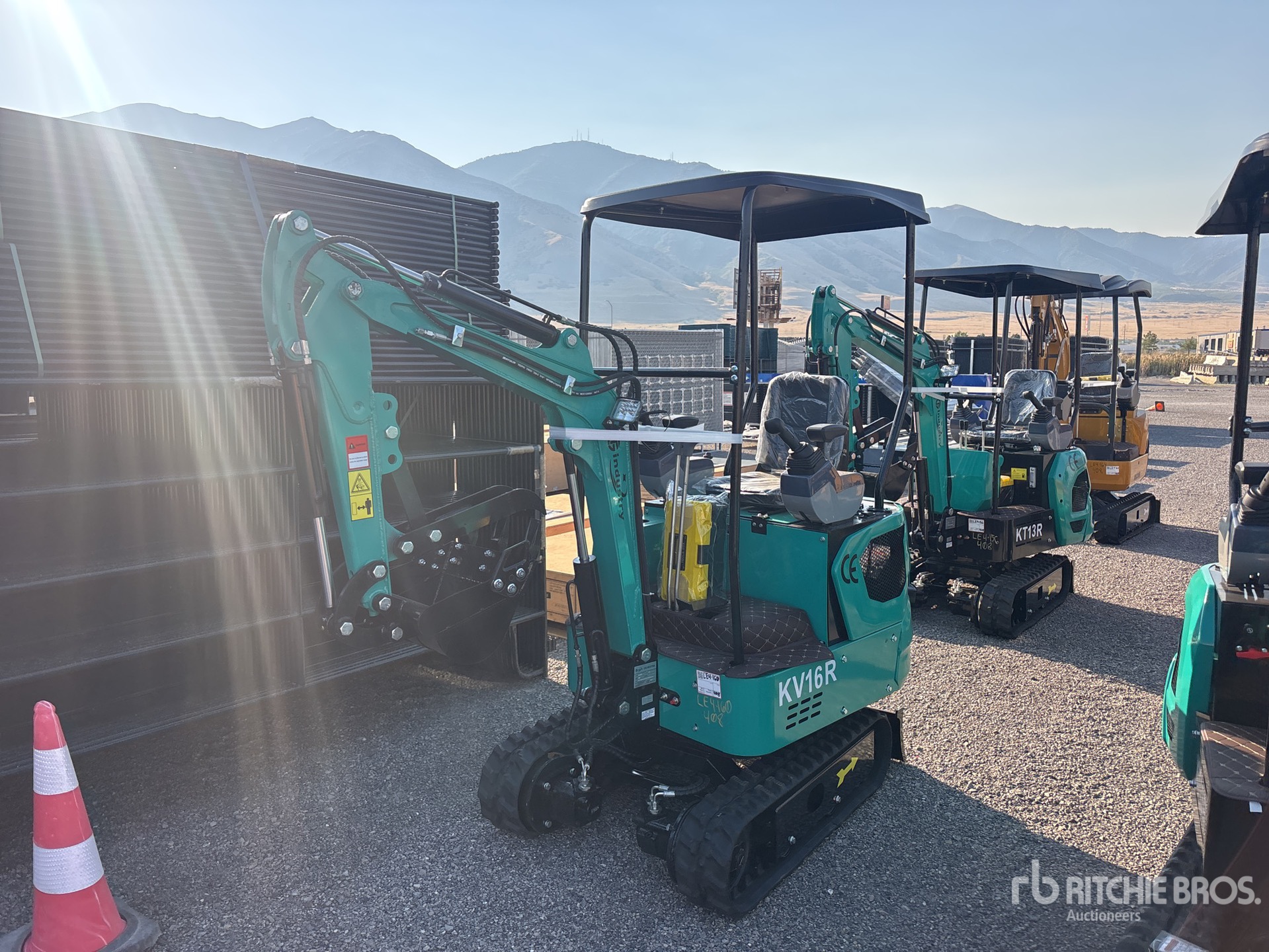2026 CFG KV16R Mini Excavator (Unused)