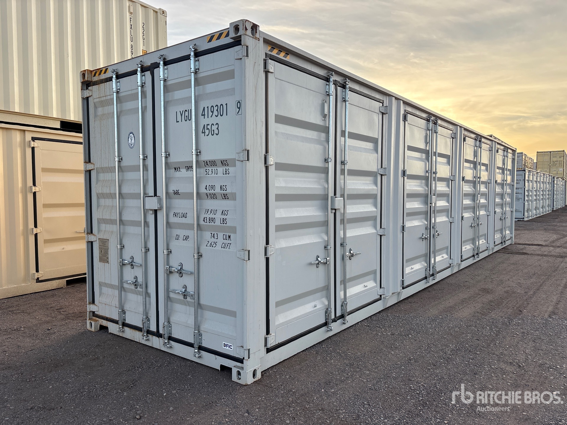 2026 40 ft High Cube Multi-Door Storage Container