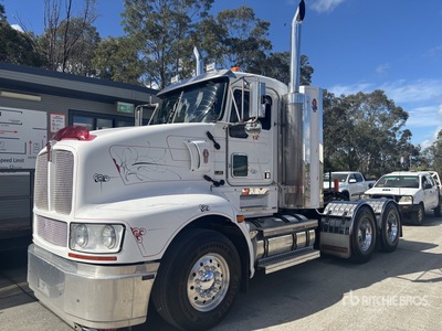 2010 Kenworth T608 Ciągnik siodłowy T/A z kabiną dzienną
