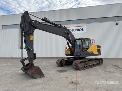 2016 Volvo EC220EL Tracked Excavator