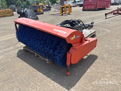 Kubota L4556 74 in Balai