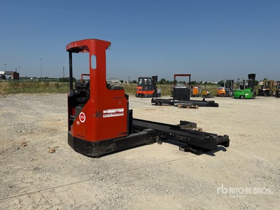 2007 BT RR B4 Electric Stacker