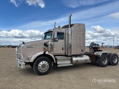 2013 Kenworth T800 6x4 3- Achs Sattelzugmaschine mit Schlafkabine
