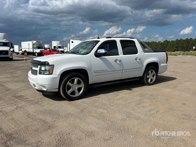 2009 Chevrolet Avalanche LTZ 4x4 Crew Cab Pickup