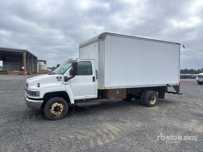 2005 Chevrolet C4500 4x2 Autocarro furgonato