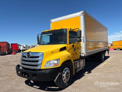 2019 Hino 268 4x2 Furgoneta caja cerrada
