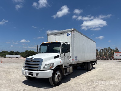 2020 Hino 268 4x2 Gesloten vrachtwagen