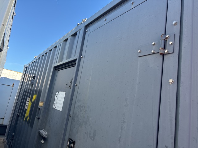 2012 440 kW Containerized Generator Set