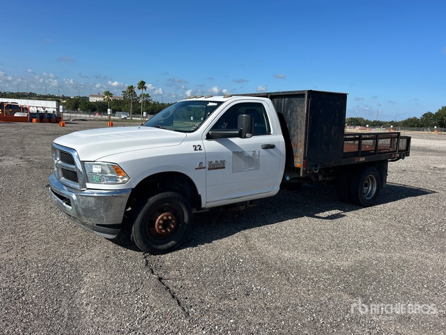 2016 Ram 3500 4x2 Flatbed Truck