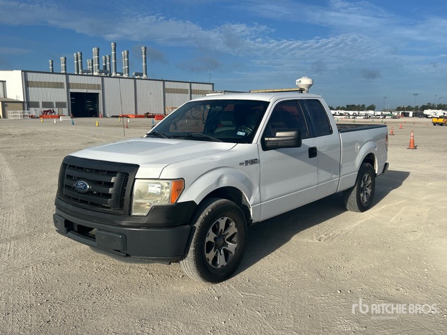 2011 Ford F-150 XL 4x2 Extended Cab Pickup