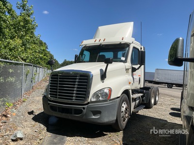 2016 Freightliner Cascadia 125 T/A Day Cab Truck Tractor (Inoperable)