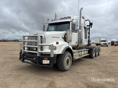 2015 Western Star 4900 SA 8x6 Tri/A Sleeper Truck Tractor